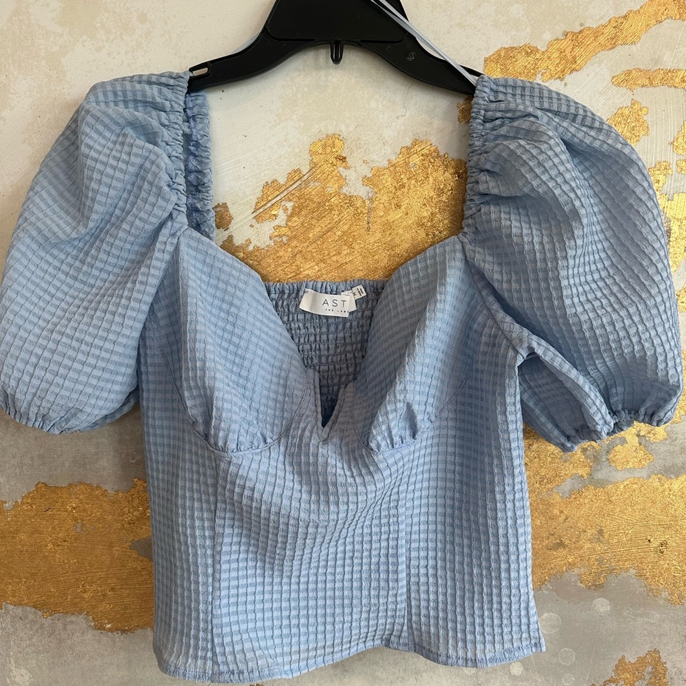ASTR The Label Women's Daydreamer Puff Sleeve Crop Top Size Medium Summer Chic